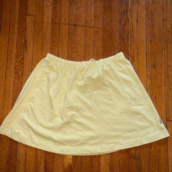 Women's Nike Yellow Skirt - Picture 1 of 3
